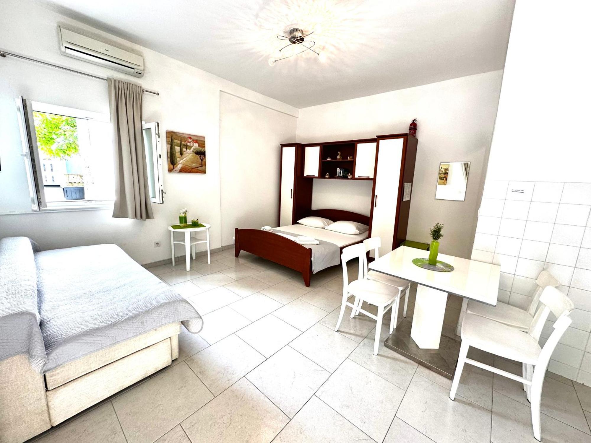 Studio Apartments Promajna Apartamento *